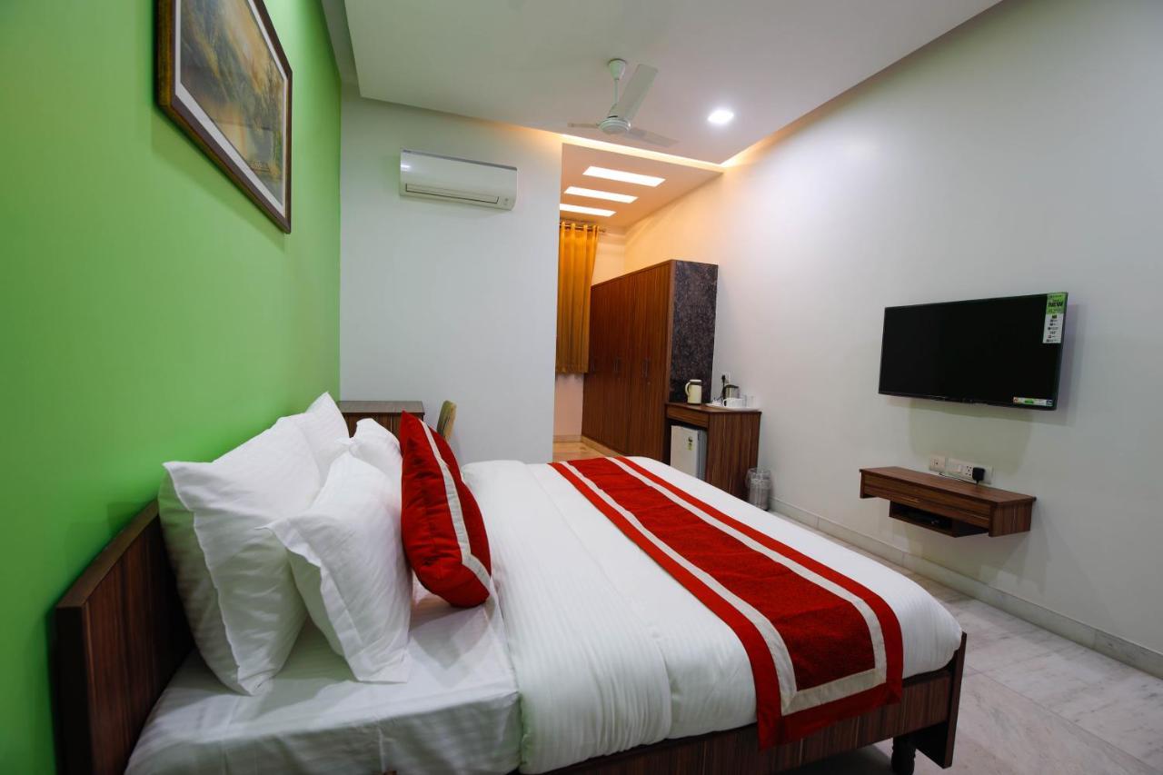Bed and Breakfast Peepal Tree Residency Нью-Дели Экстерьер фото